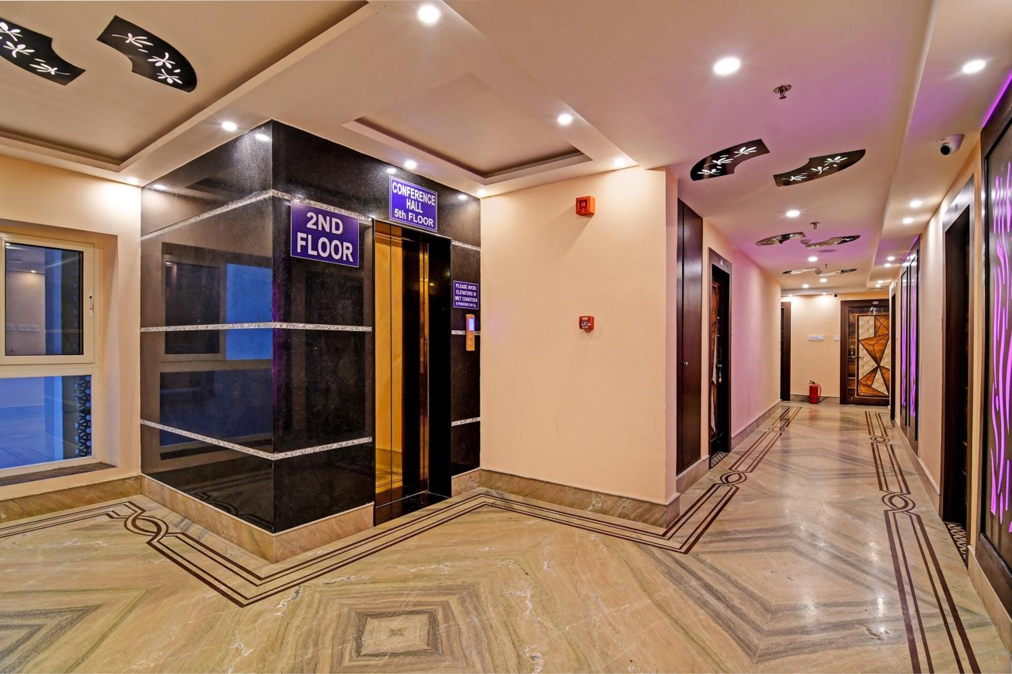 Townhouse The Grand Touch & The Royal Touch Otel Digha  Dış mekan fotoğraf