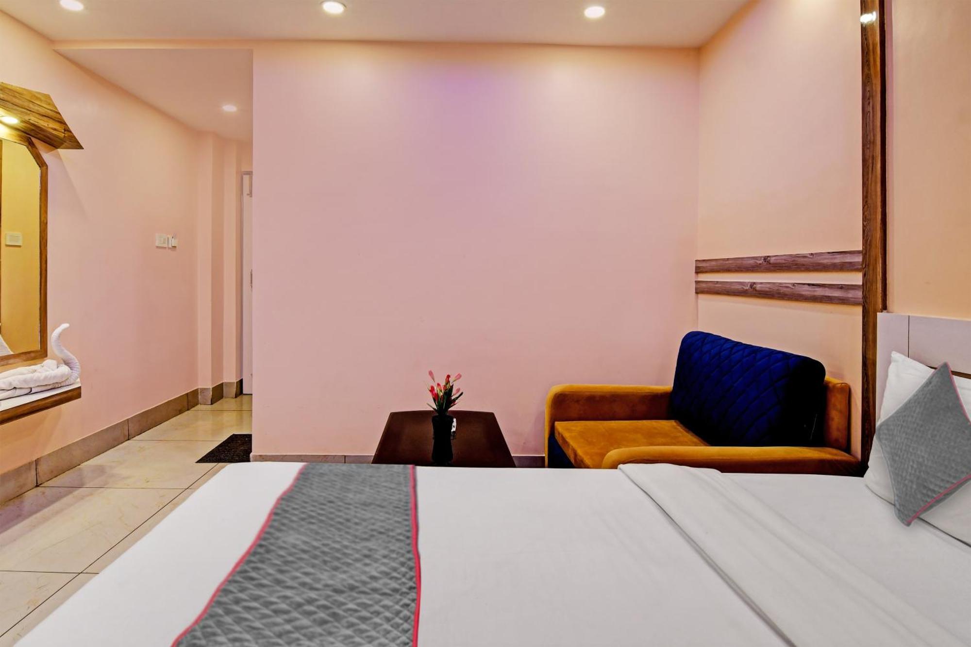 Townhouse The Grand Touch & The Royal Touch Otel Digha  Dış mekan fotoğraf