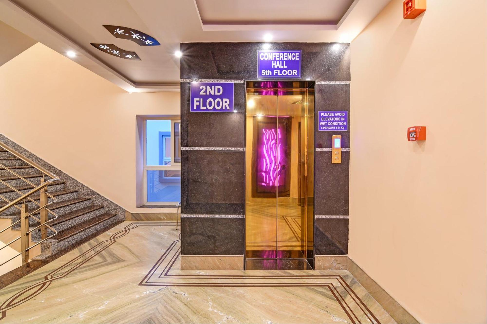 Townhouse The Grand Touch & The Royal Touch Otel Digha  Dış mekan fotoğraf