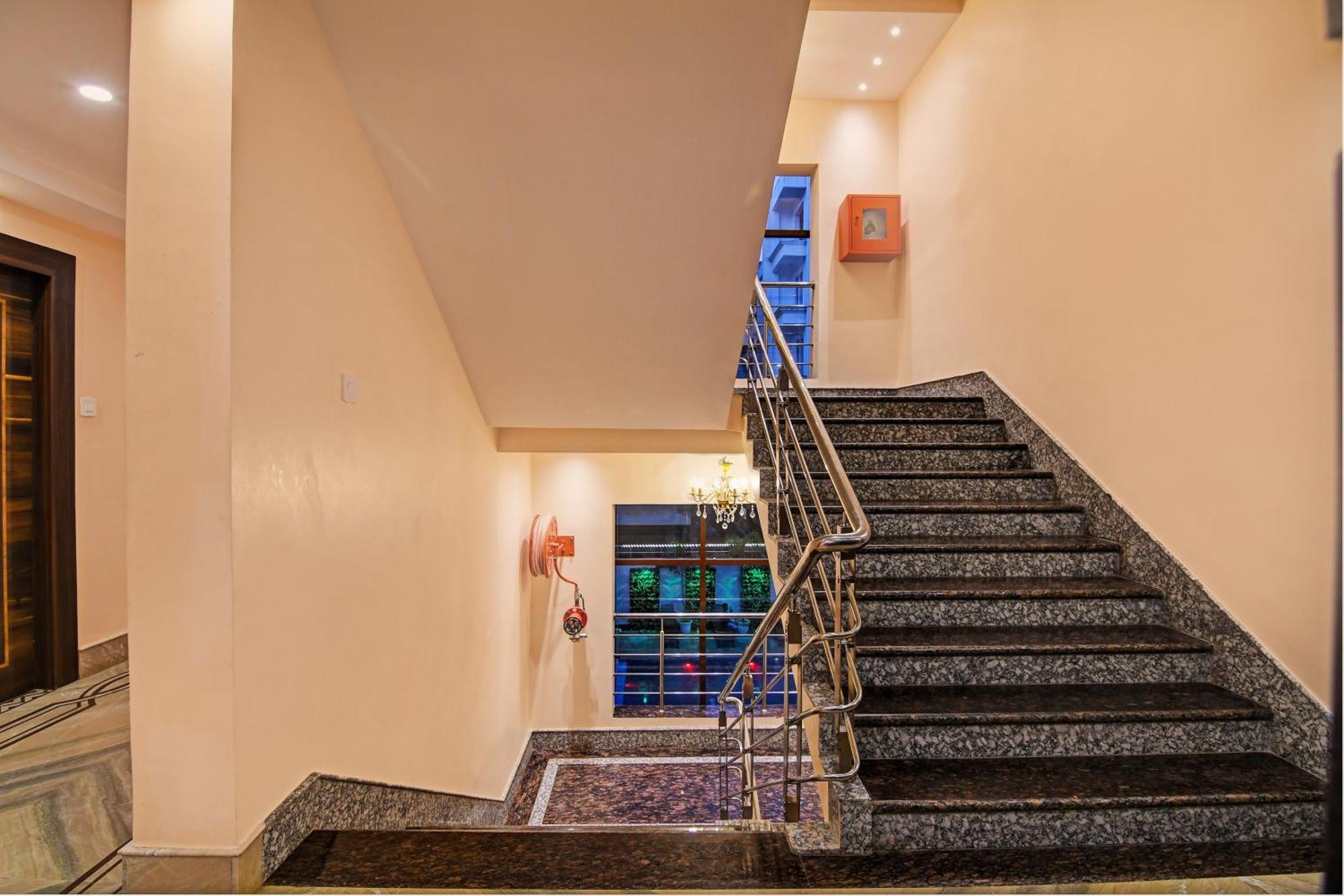 Townhouse The Grand Touch & The Royal Touch Otel Digha  Dış mekan fotoğraf