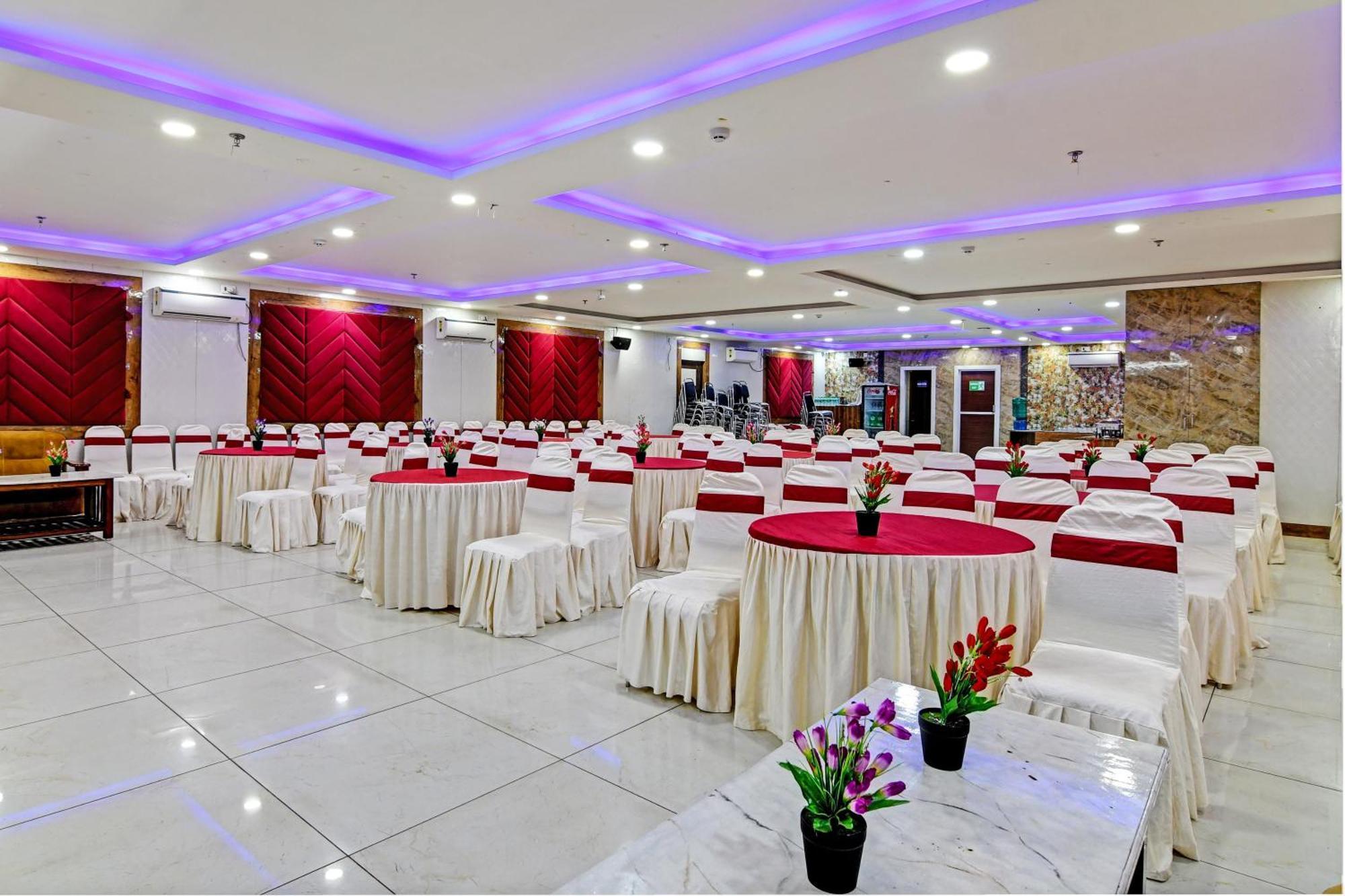 Townhouse The Grand Touch & The Royal Touch Otel Digha  Dış mekan fotoğraf